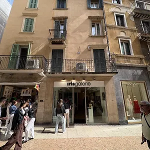 https://juliet-deluxe-apartment.hotelinveneto.com